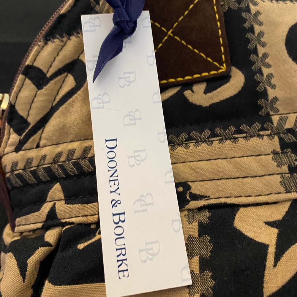 Dooney & Bourke Black and Tan Pattern Shoulder Bag - Picture 9 of 11